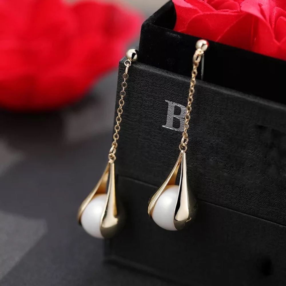 Earrings - Picture 3 of 4